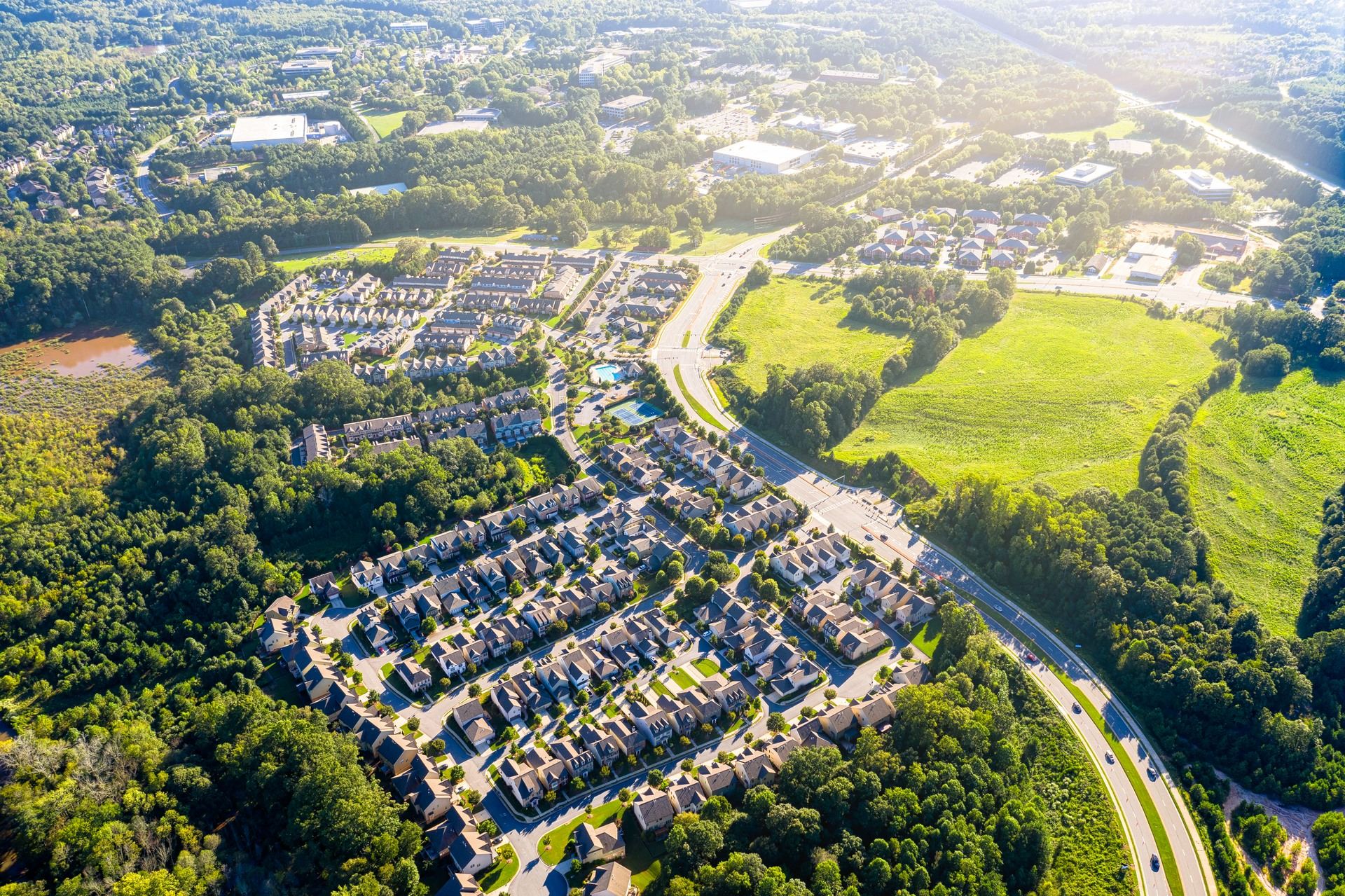 Gated communities: advantages and disadvantages for cities