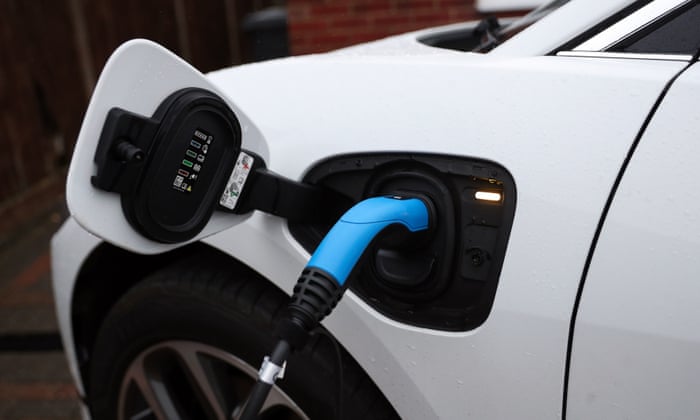 Ovo to launch ‘half-price’ electric vehicle charging tariff