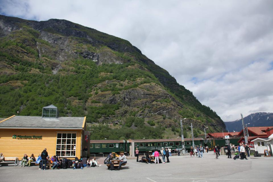 Forget Smart Cities, ‘Stupid’ Infrastructure Is The Solution For Future Transportation