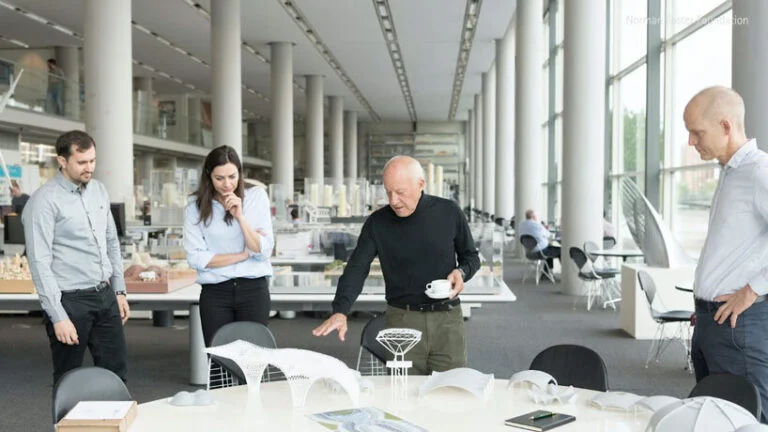 Norman Foster explores the future of the urban context with his ‘on cities’ masterclass
