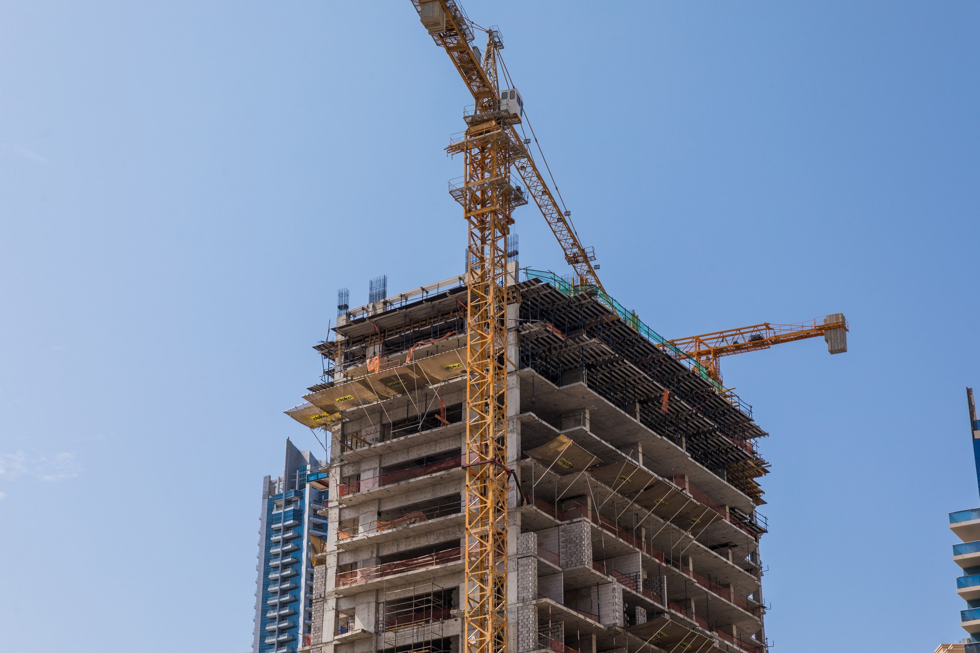 Construction costs will drop in 2023, according to the experts