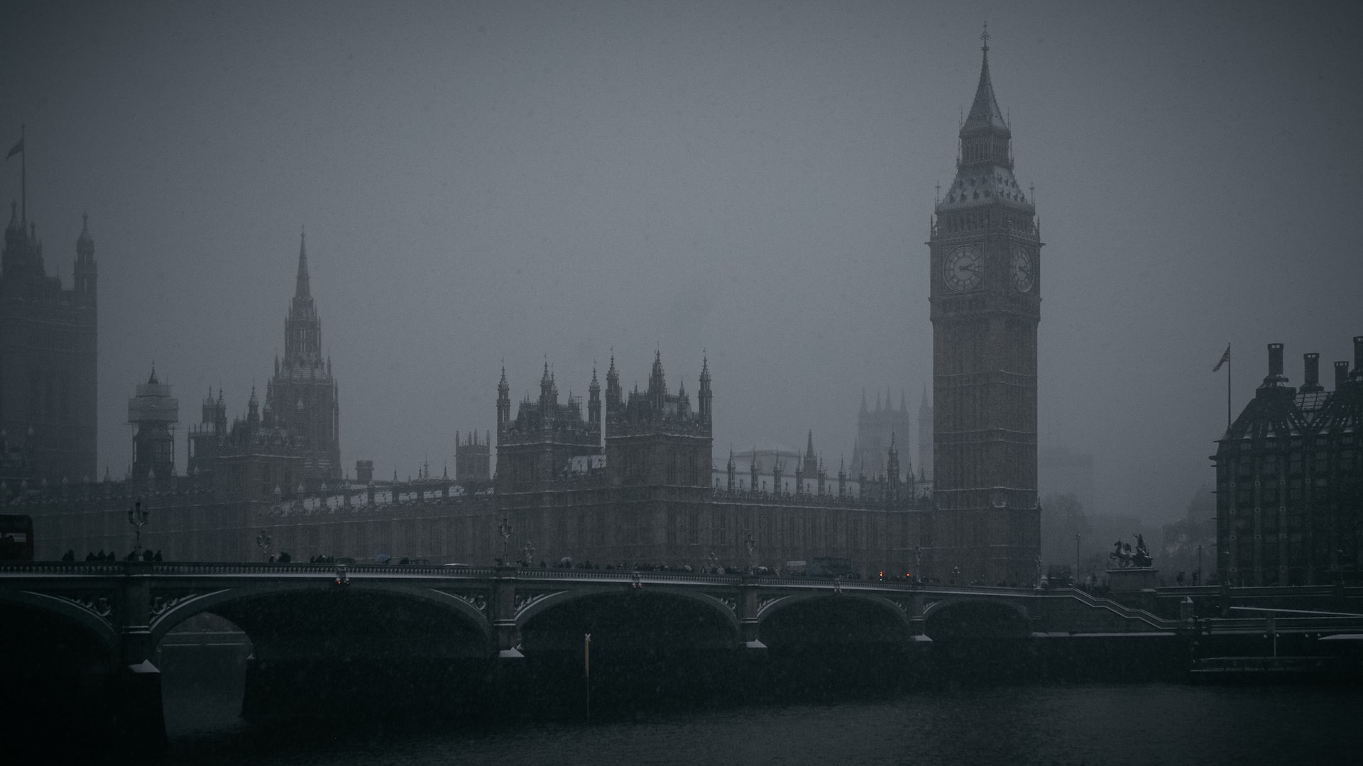 The Great Smog of 1952, the humanitarian disaster that changed the world