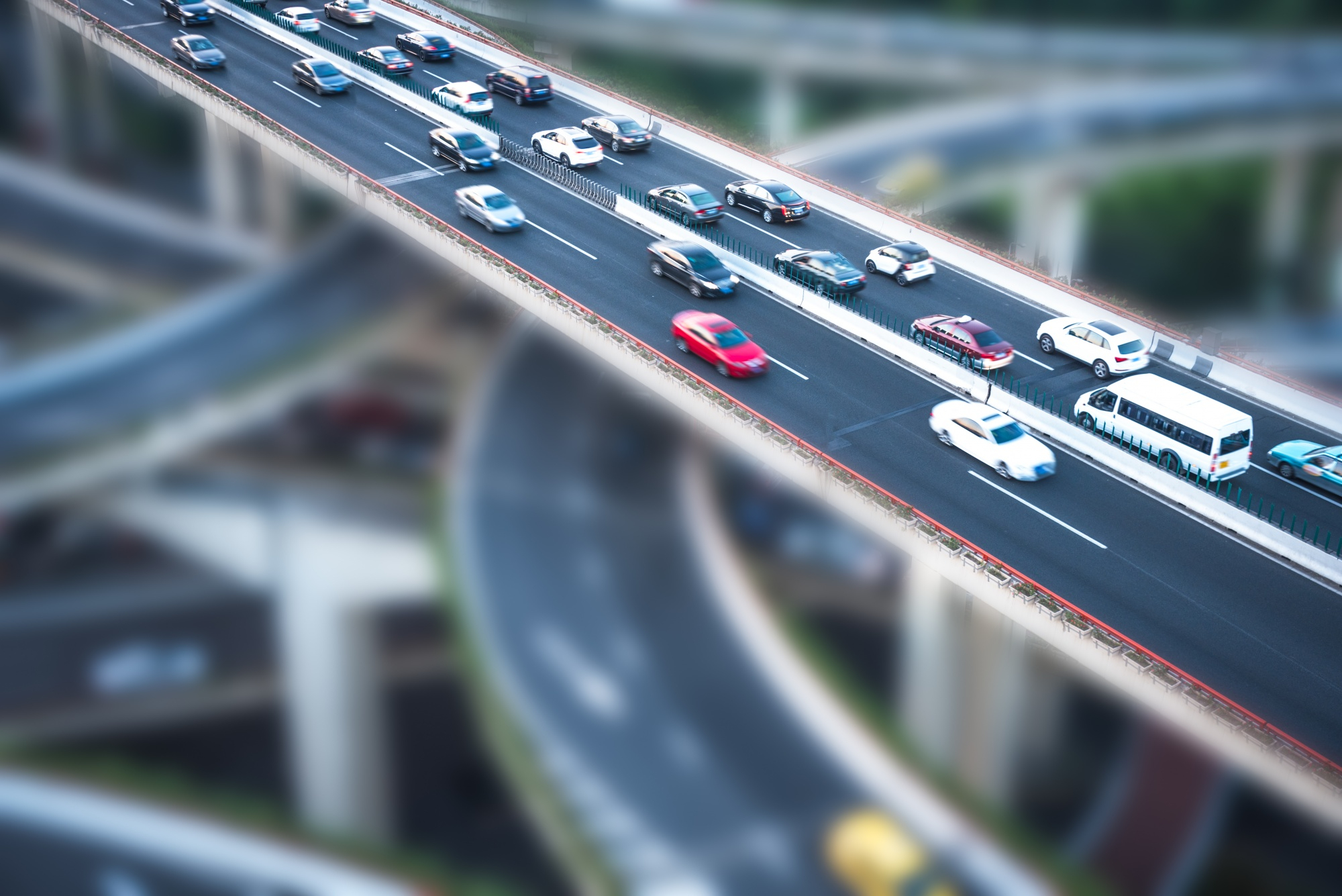 Transporte y cambio climático: impacto y soluciones para una movilidad limpia