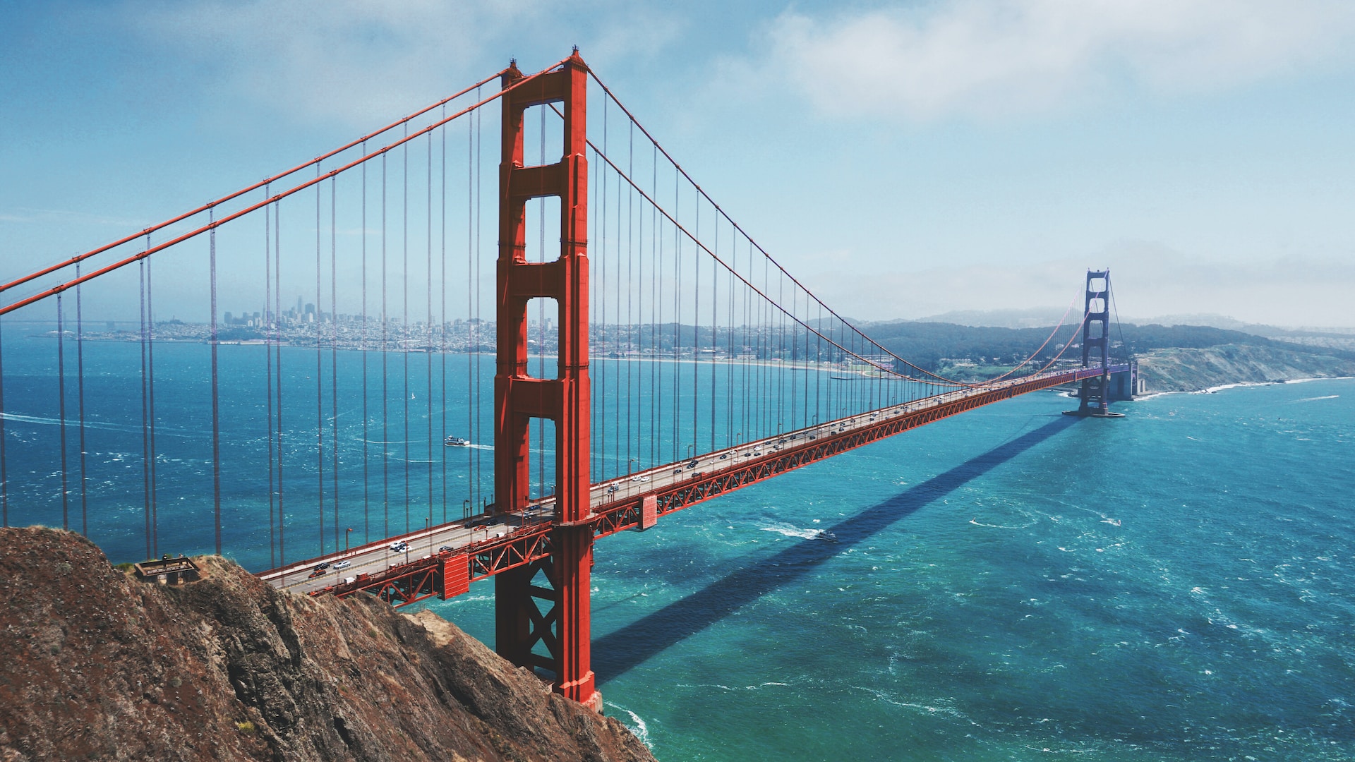 Golden Gate Bridge: milestones and interesting facts about an architectural icon