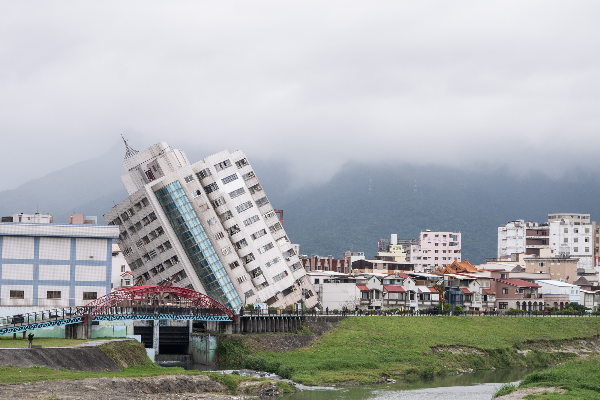 What do smart cities have in common with greater seismic resilience